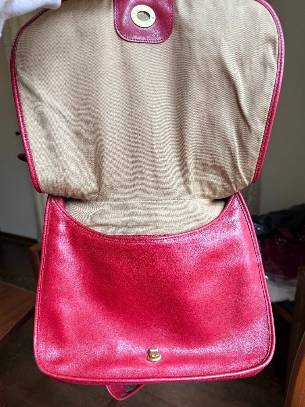 Vintage Coach Legacy Crescent Hobo in Cherry Red 9718 - Picture 10 of 12